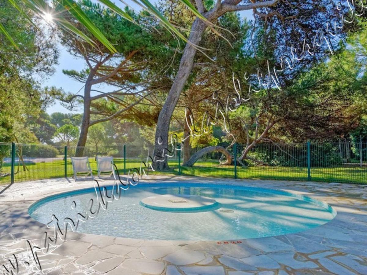 Magnifique Parc De La Presqu'Ile Avec Piscine Et Plage Face A Porquerolles ! Hyeres Bagian luar foto