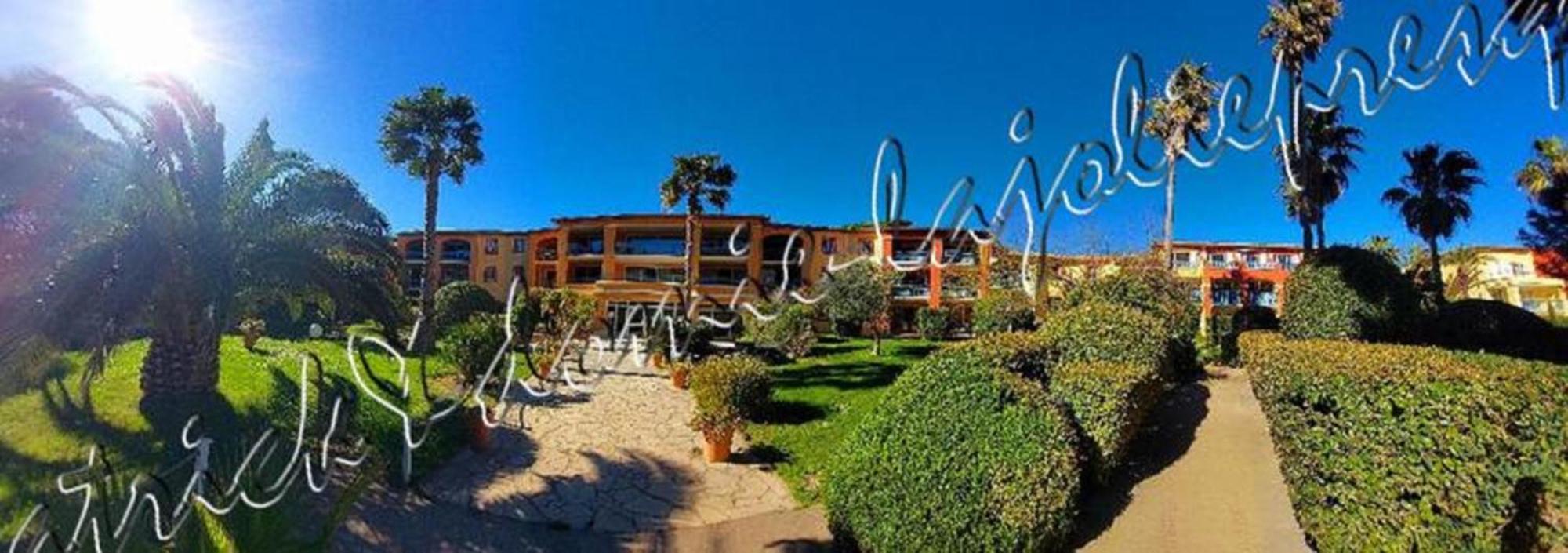 Magnifique Parc De La Presqu'Ile Avec Piscine Et Plage Face A Porquerolles ! Hyeres Bagian luar foto