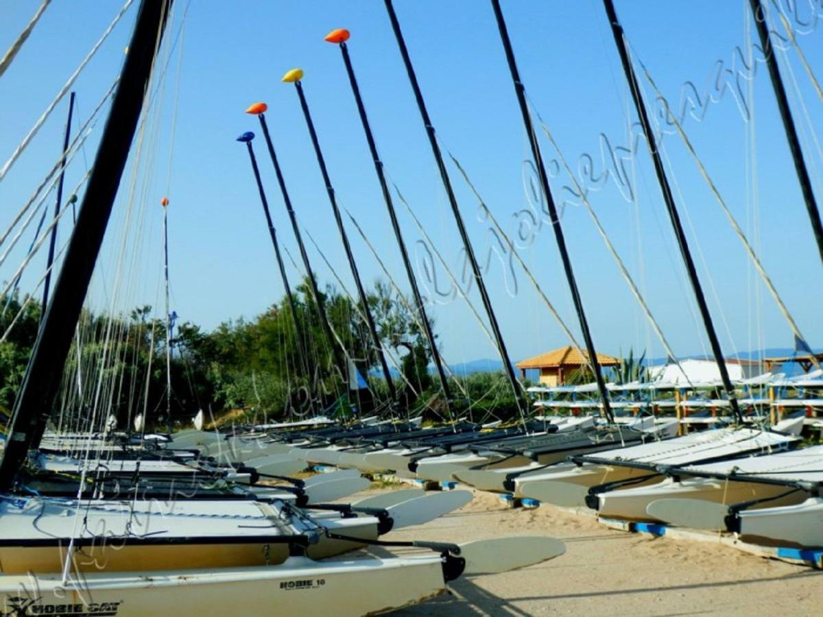 Magnifique Parc De La Presqu'Ile Avec Piscine Et Plage Face A Porquerolles ! Hyeres Bagian luar foto