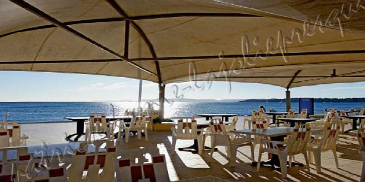 Magnifique Parc De La Presqu'Ile Avec Piscine Et Plage Face A Porquerolles ! Hyeres Bagian luar foto